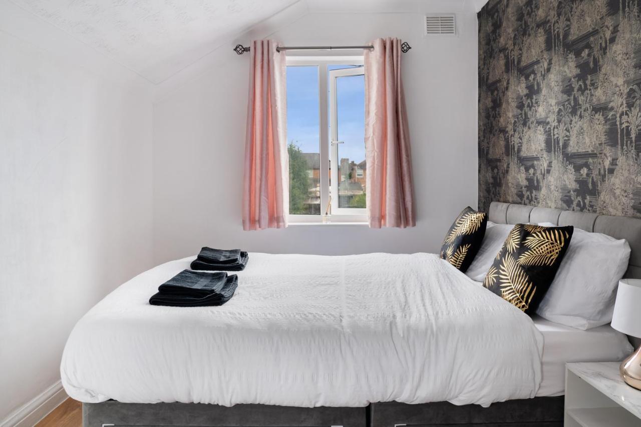 Exclusive Deals L Last-Minute Reserve L Townhouse With Sleeps 6 L Braunstone Town , Leicester L By Zen Nights Short Lets & Serviced Accommodations Eksteriør billede