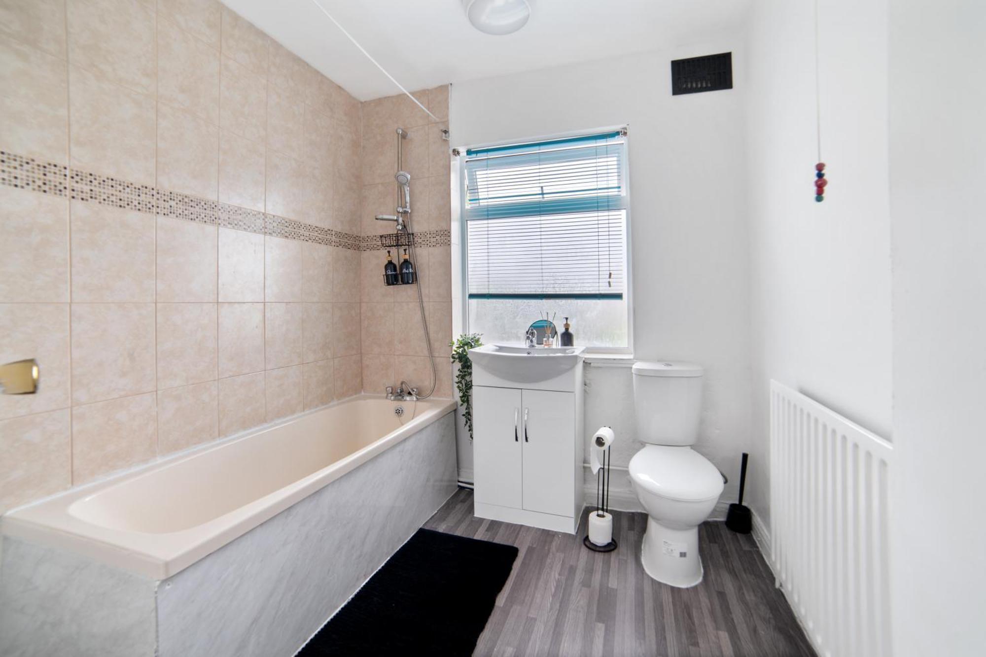 Exclusive Deals L Last-Minute Reserve L Townhouse With Sleeps 6 L Braunstone Town , Leicester L By Zen Nights Short Lets & Serviced Accommodations Eksteriør billede